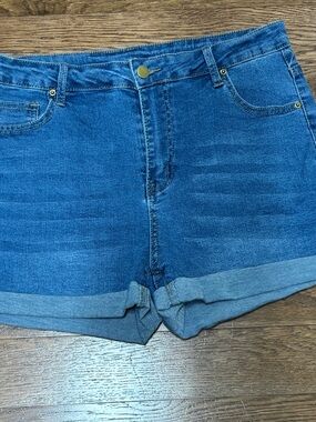 Classic Blue Denim Cuffed Women's Shorts